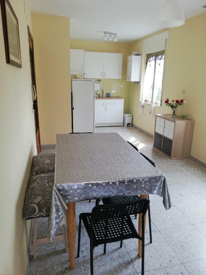 Casa Ester Кастелпетрозо Екстериор снимка