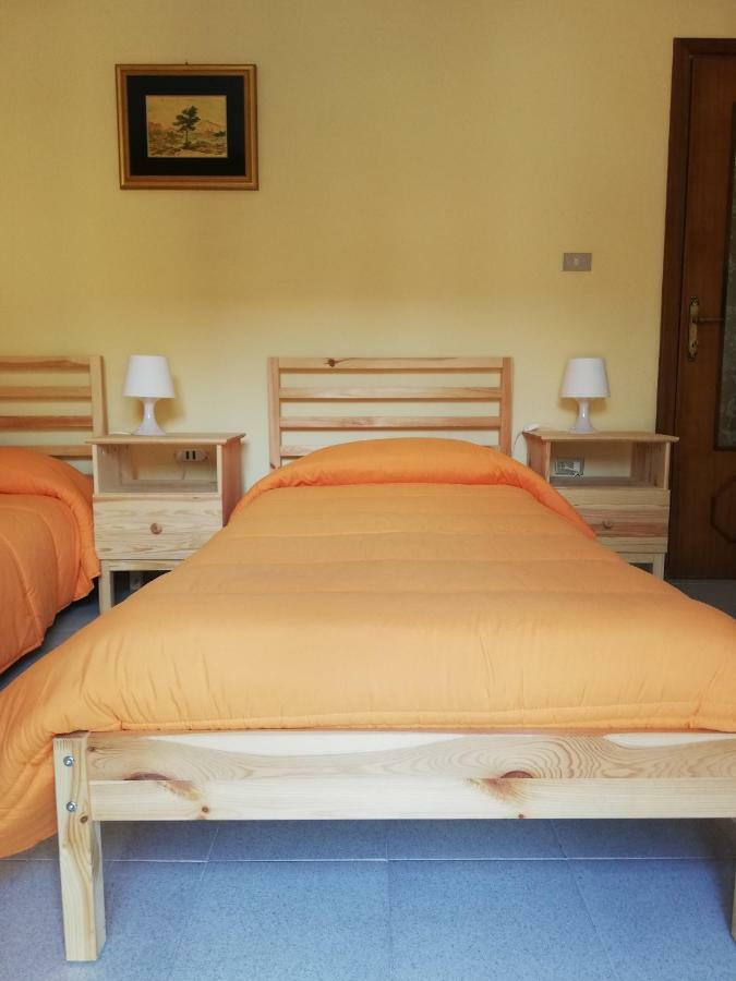 Casa Ester Кастелпетрозо Екстериор снимка