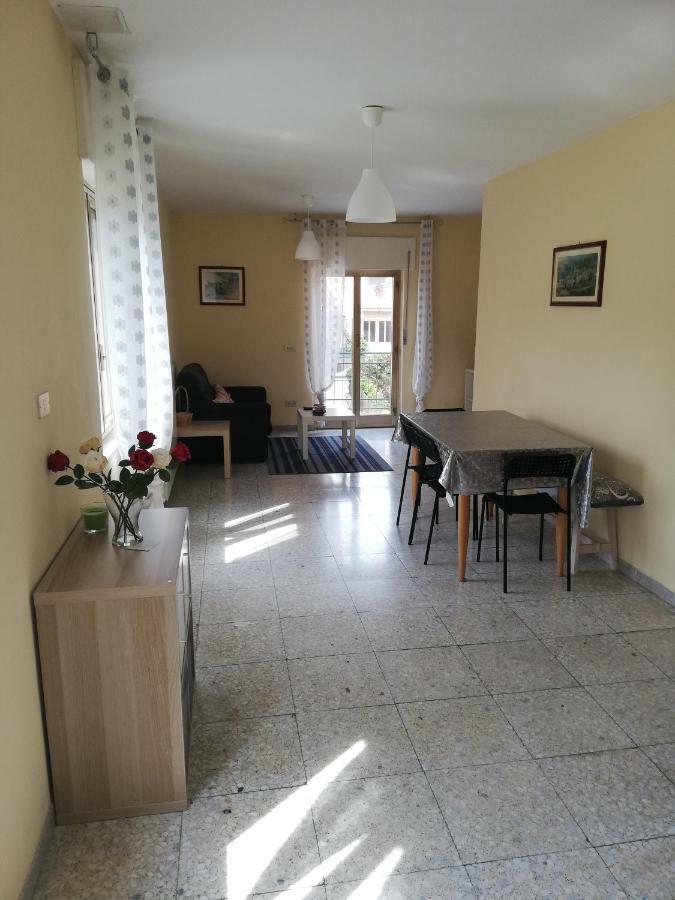 Casa Ester Кастелпетрозо Екстериор снимка